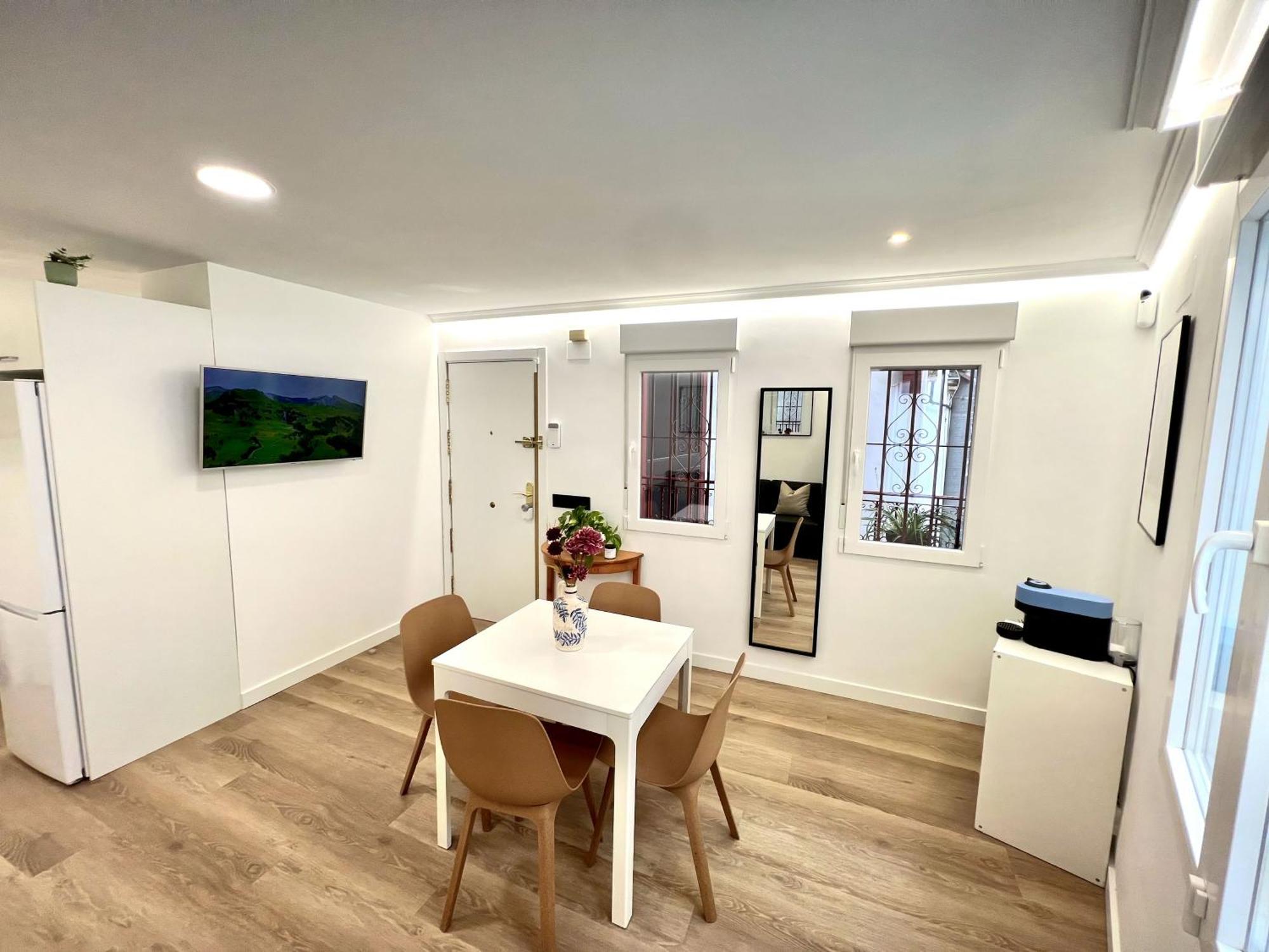 Apartment In The Heart Of Madrid-Piso En Malasana Eksteriør billede