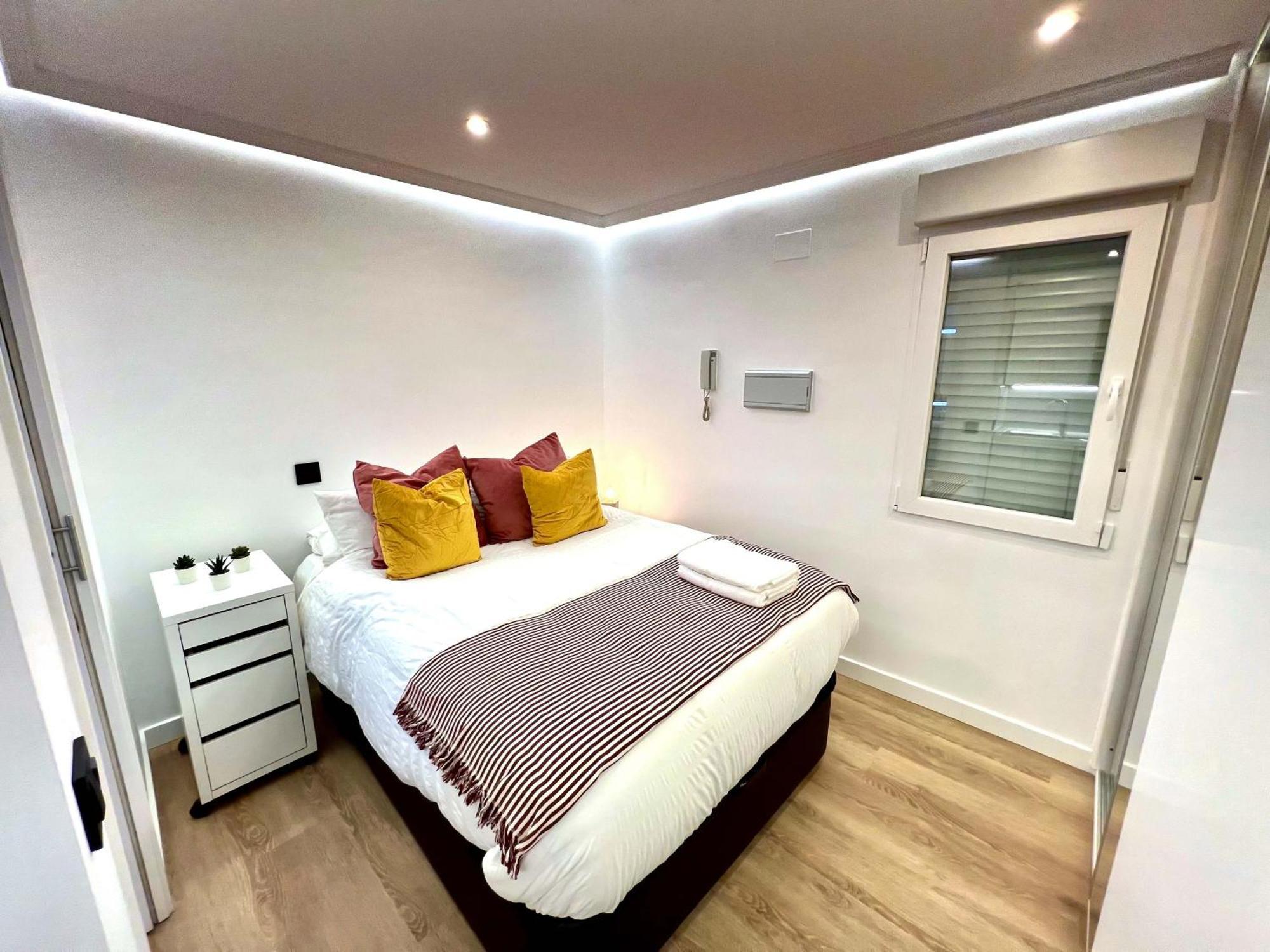 Apartment In The Heart Of Madrid-Piso En Malasana Eksteriør billede
