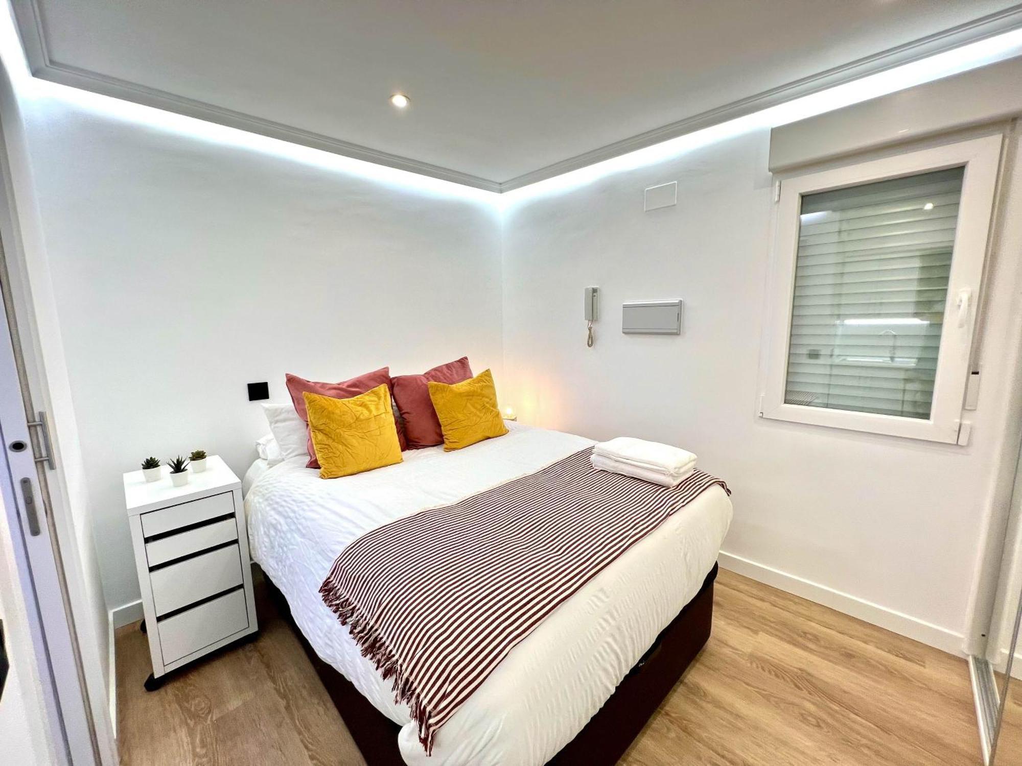 Apartment In The Heart Of Madrid-Piso En Malasana Eksteriør billede