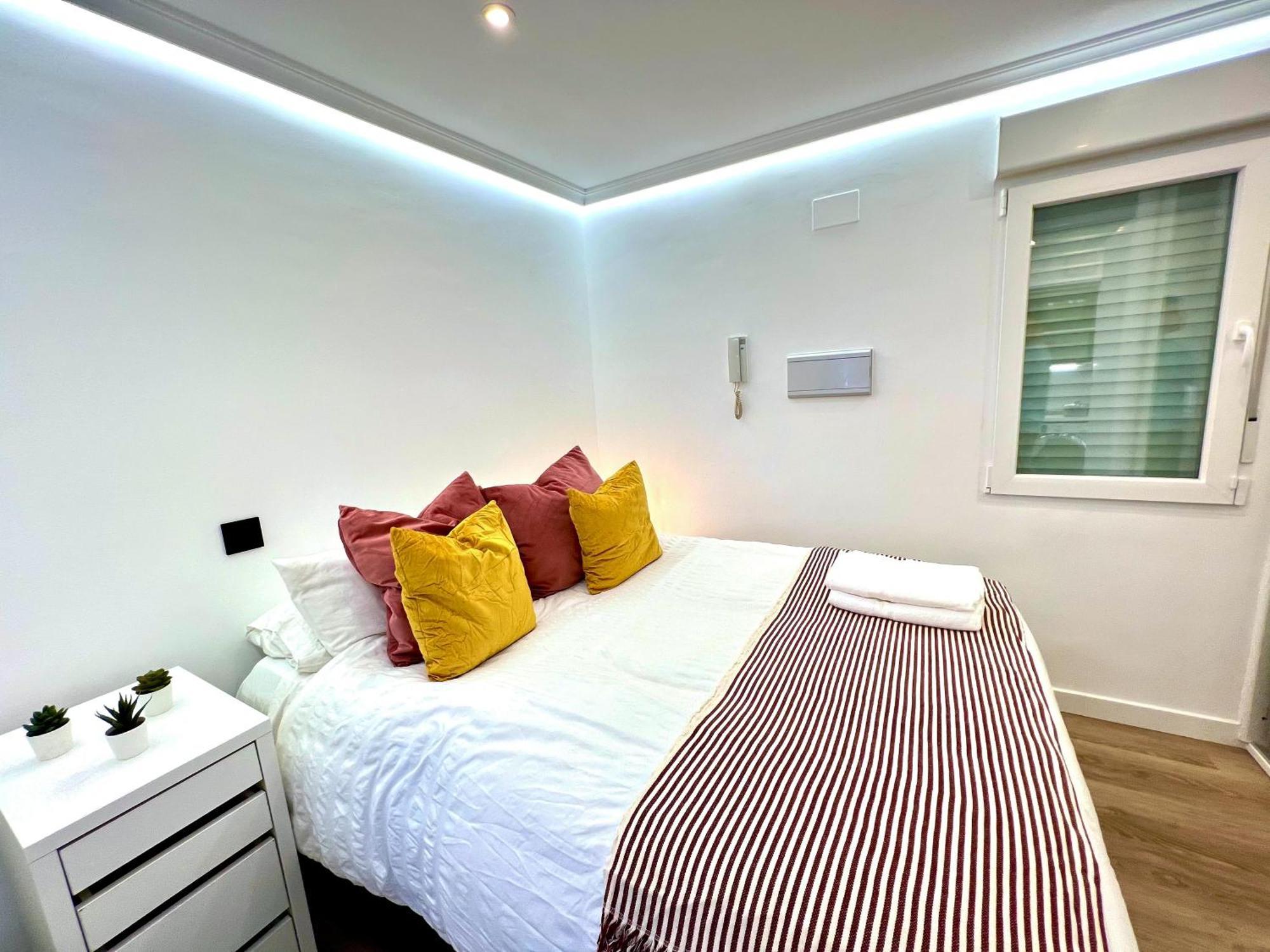Apartment In The Heart Of Madrid-Piso En Malasana Eksteriør billede