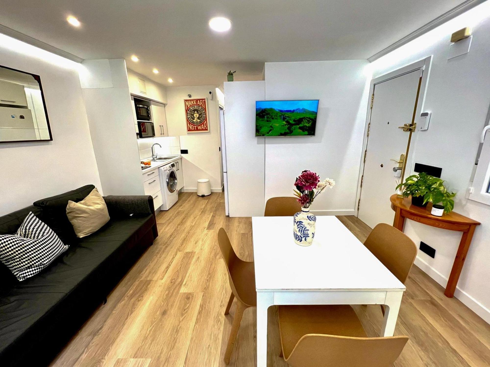 Apartment In The Heart Of Madrid-Piso En Malasana Eksteriør billede